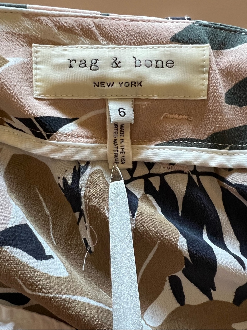 🤎rag & bone Silk “Victoria” Tropical Print Pants - Picture 4 of 8